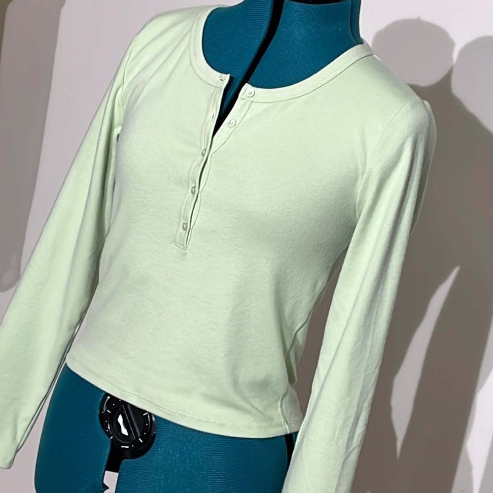 EUC: Sun-deh long sleeve 3/4 button shirt